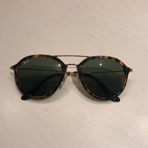 Ray-Ban RB4253